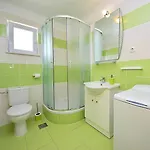 아파트 Family Friendly With A Swimming Pool Kastel Stafilic, - 12627