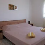 아파트 Family Friendly With A Swimming Pool Kastel Stafilic, - 12627 *
