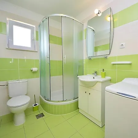 아파트 Family Friendly With A Swimming Pool Kastel Stafilic, - 12627