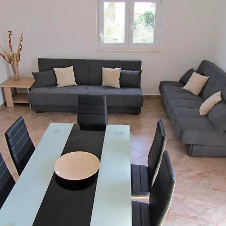 Family Friendly With A Swimming Pool Kastel Stafilic, - 12627 아파트